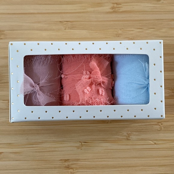 OLF | Luxe Ribbon from Winter 2024 The Jilly Box Jillian Harris - Picture 3 of 4